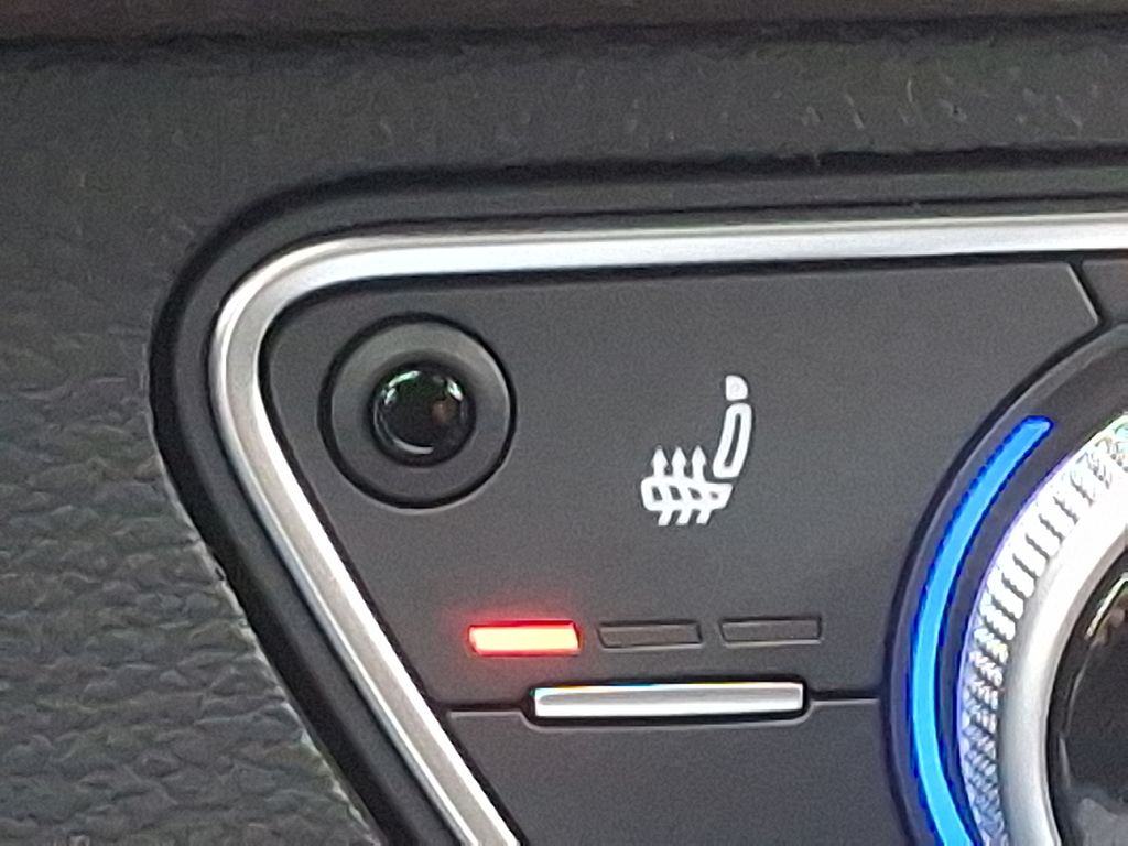 2025 Audi Q5  19