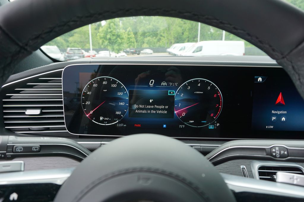 2025 Mercedes-Benz GLS 450 4MATIC 30