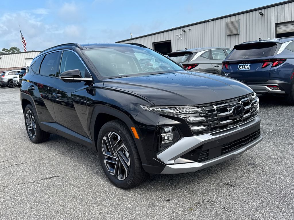 2025 Hyundai Tucson Hybrid Limited photo 2