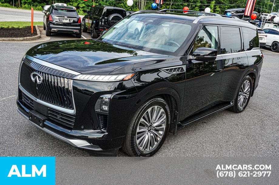 Used 2025 Black INFINITI LUXE image 15
