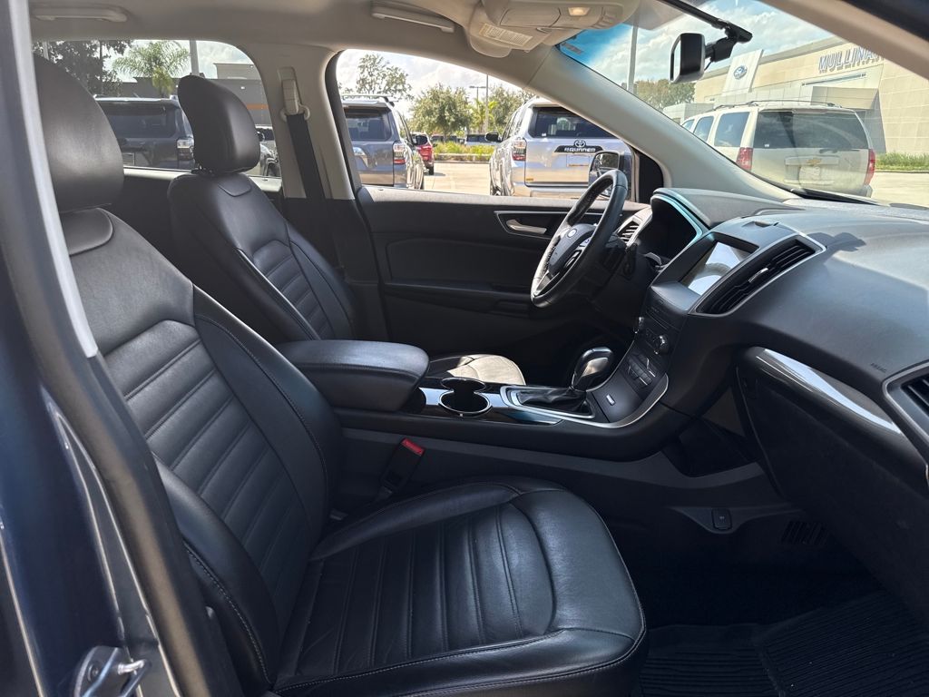 2018 Ford Edge SEL photo 11