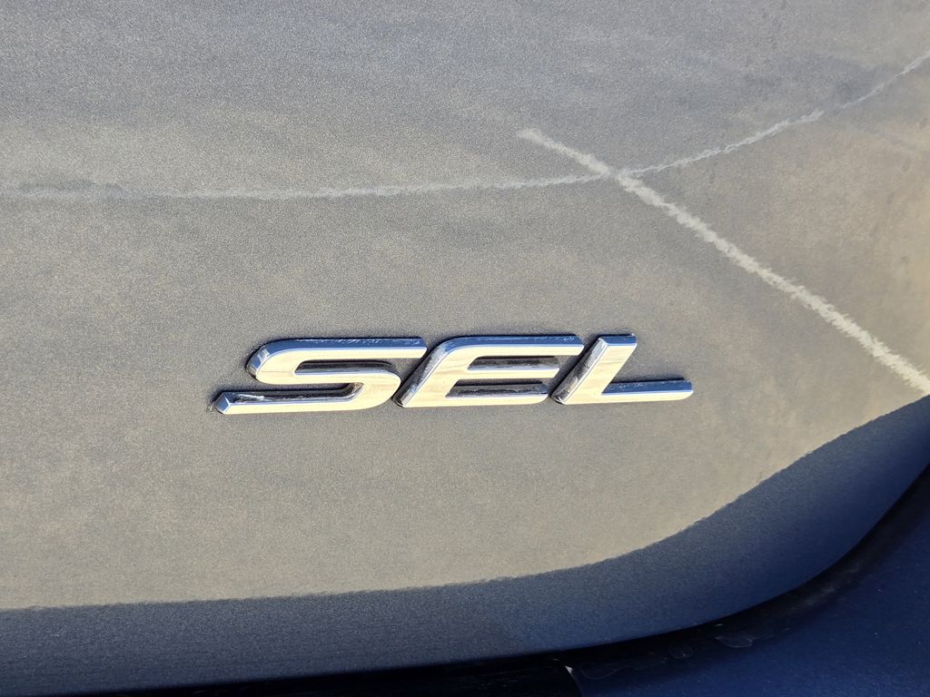 2018 Ford Edge SEL Blue at Bravo Nissan