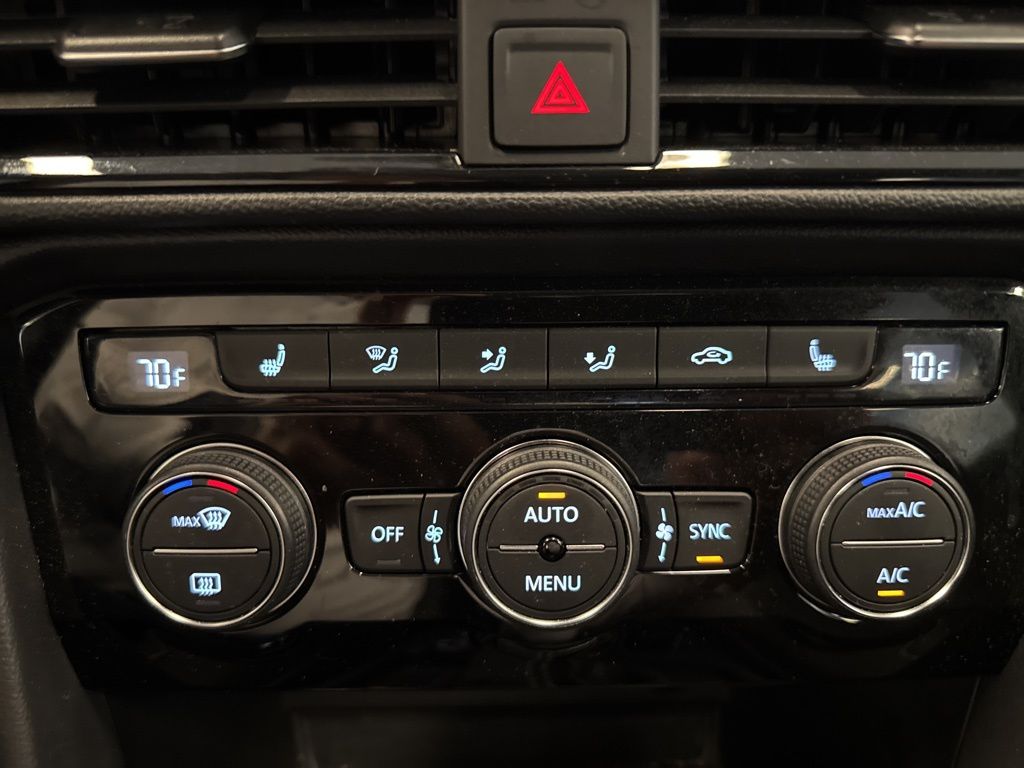 2024 Volkswagen Taos SE photo 21