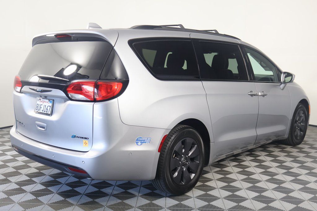 2020 Chrysler Pacifica Limited 4