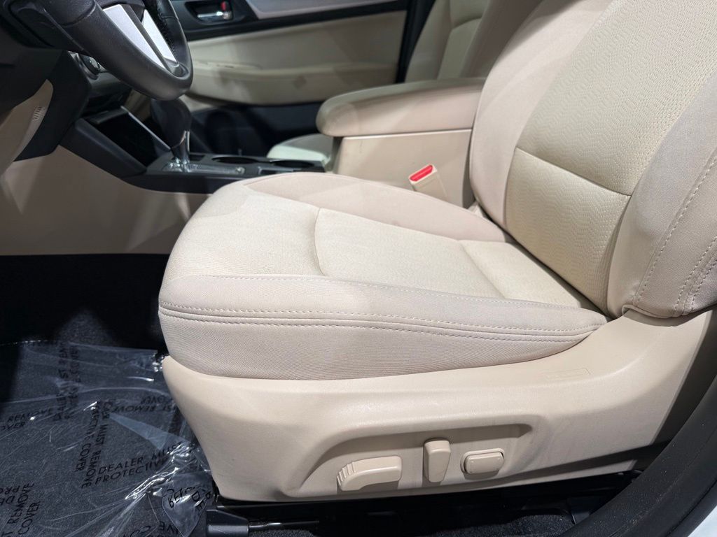 Thumbnail: 2015 Subaru Legacy - 13