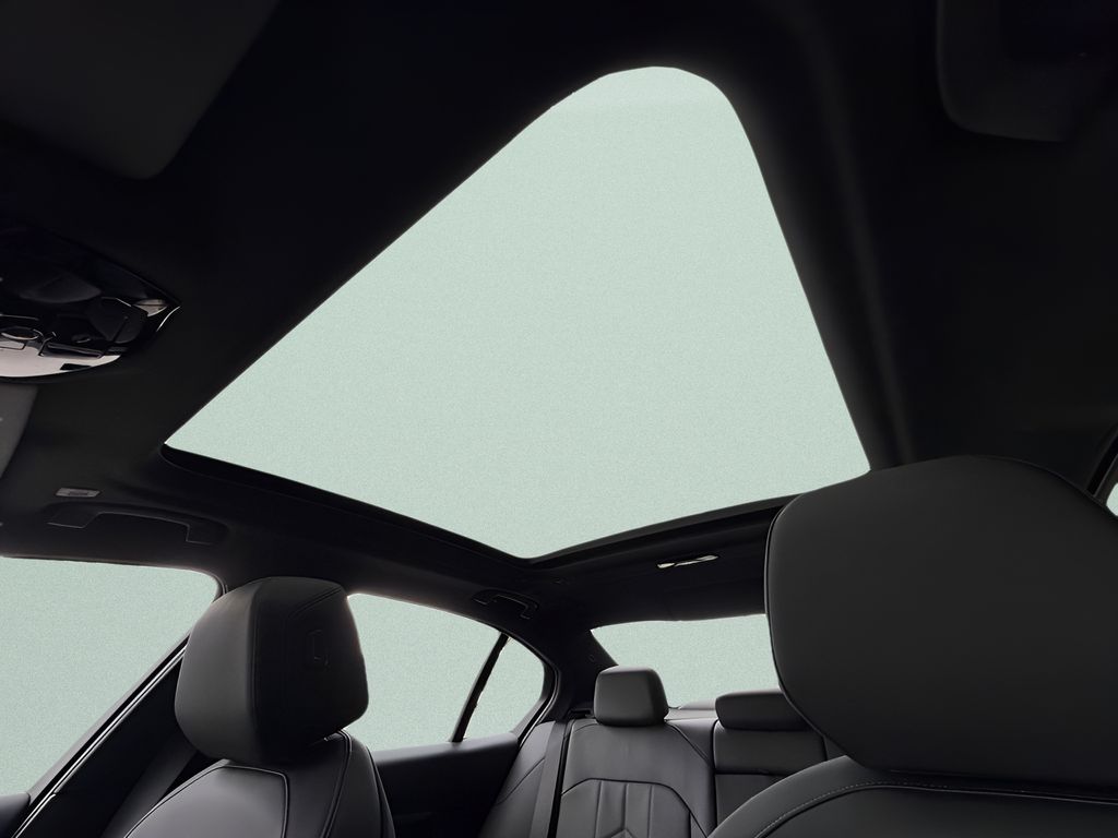 New 2027 Black BMW 550e xDrive image 20