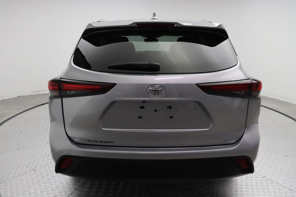 2024 Toyota Highlander XLE 10