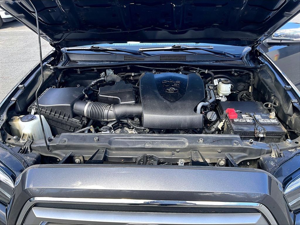 2022 Toyota Tacoma — photo 10