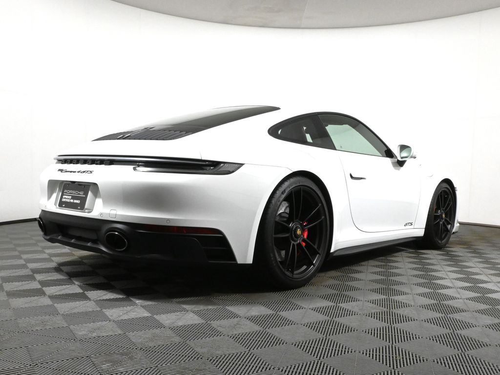Thumbnail: 2022 Porsche 911 - 7
