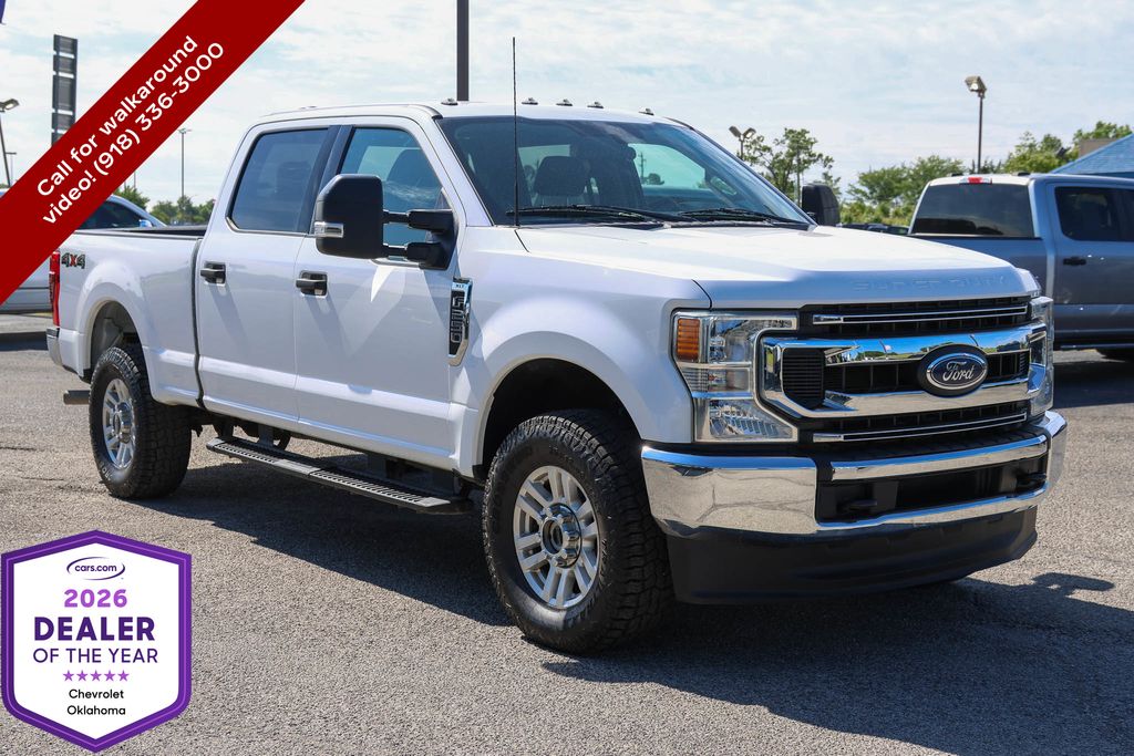Oxford White 2022 Ford F-250 Super Duty XLT Crew Cab 4WD Pickup Truck Four-Wheel Drive 6-Speed Automatic