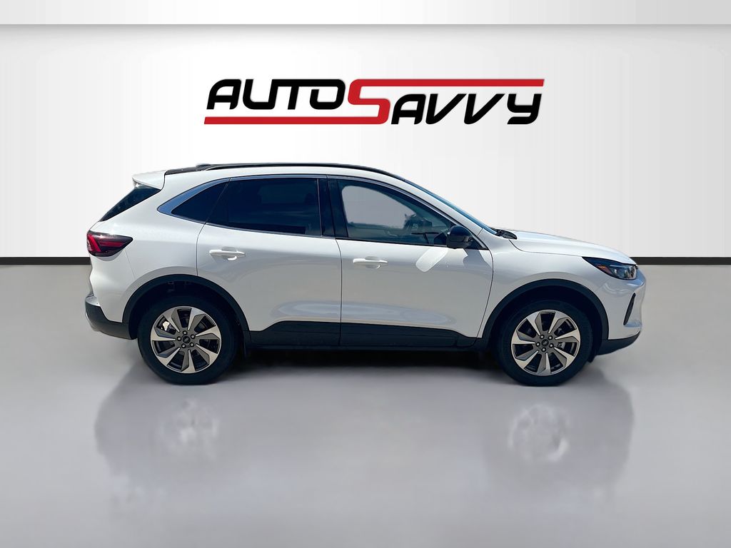 Used 2025 White Ford Platinum image 8