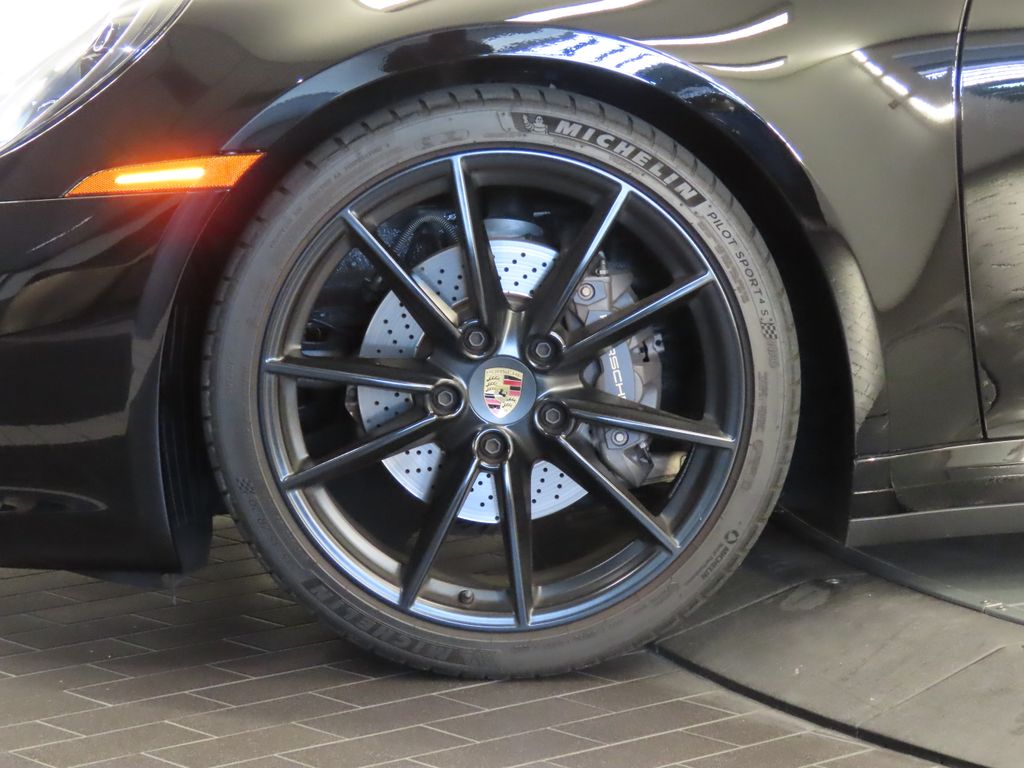 Thumbnail: 2023 Porsche 911 - 11