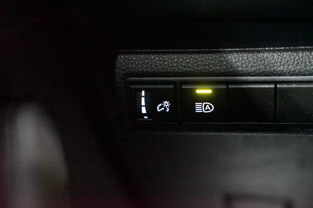 Thumbnail: 2024 Toyota Corolla - 22