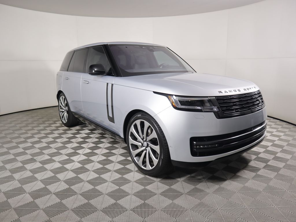 Thumbnail: 2023 Land Rover Range Rover - 3