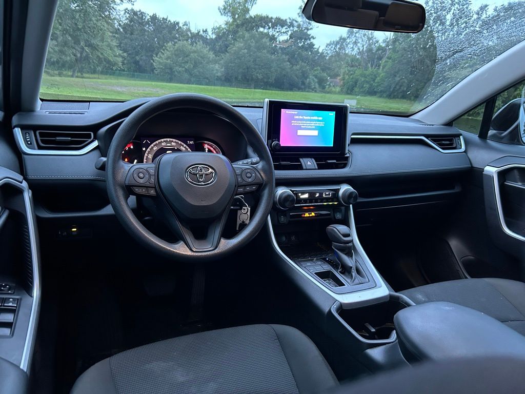 Thumbnail: 2024 Toyota RAV4 - 12