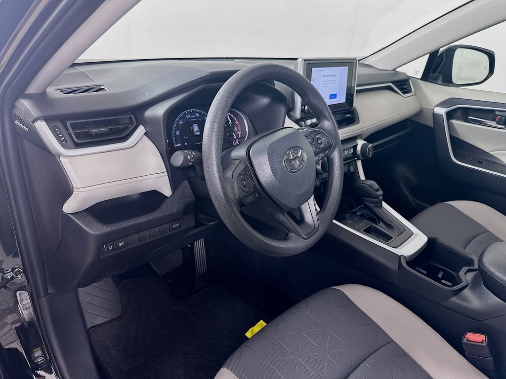 Thumbnail: 2025 Toyota RAV4 - 9