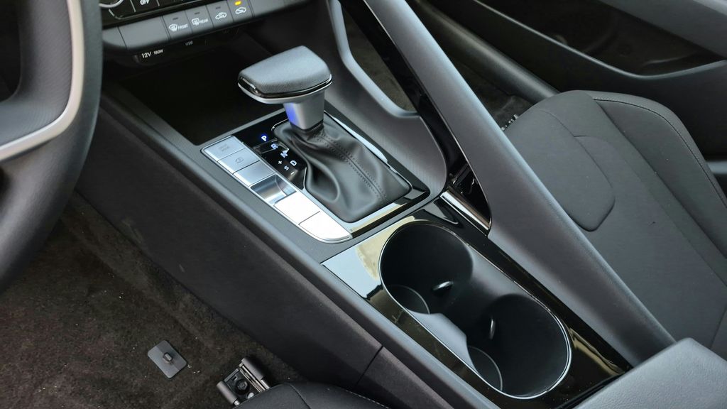 2026 Hyundai Elantra Hybrid