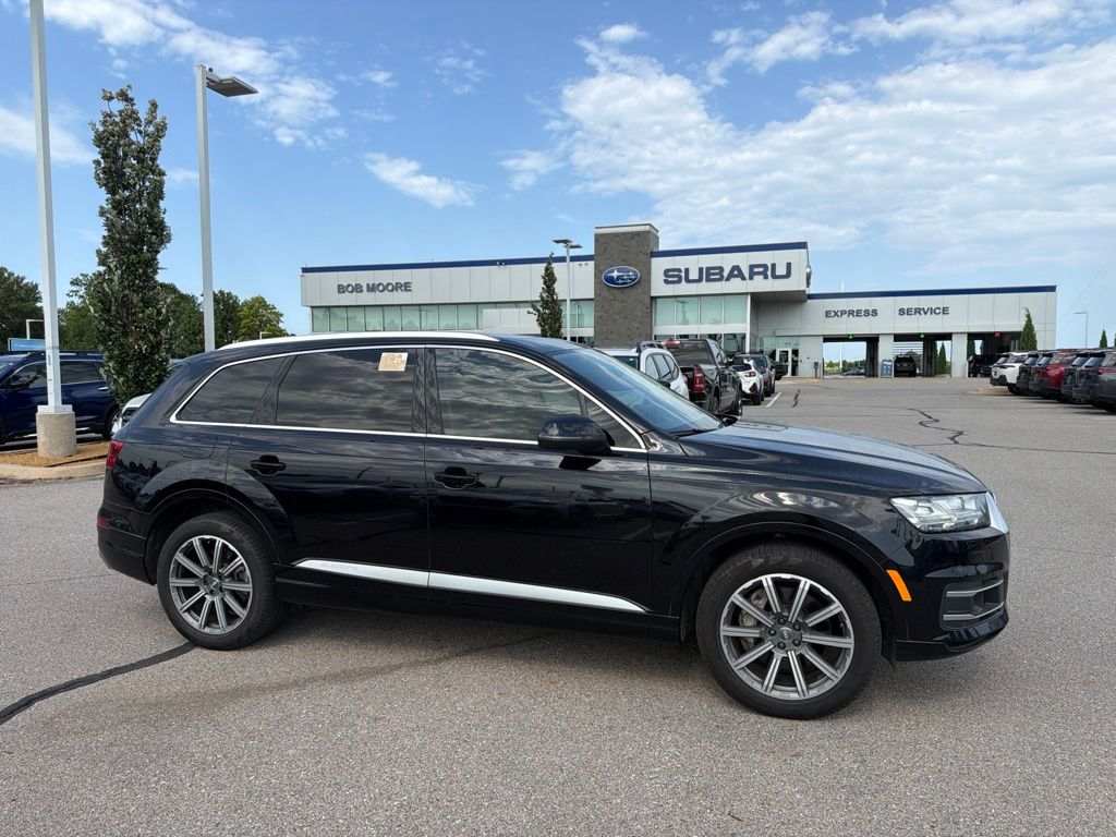 Orca Black Metallic 2018 Audi Q7 SUV / Crossover 8-Speed Automatic