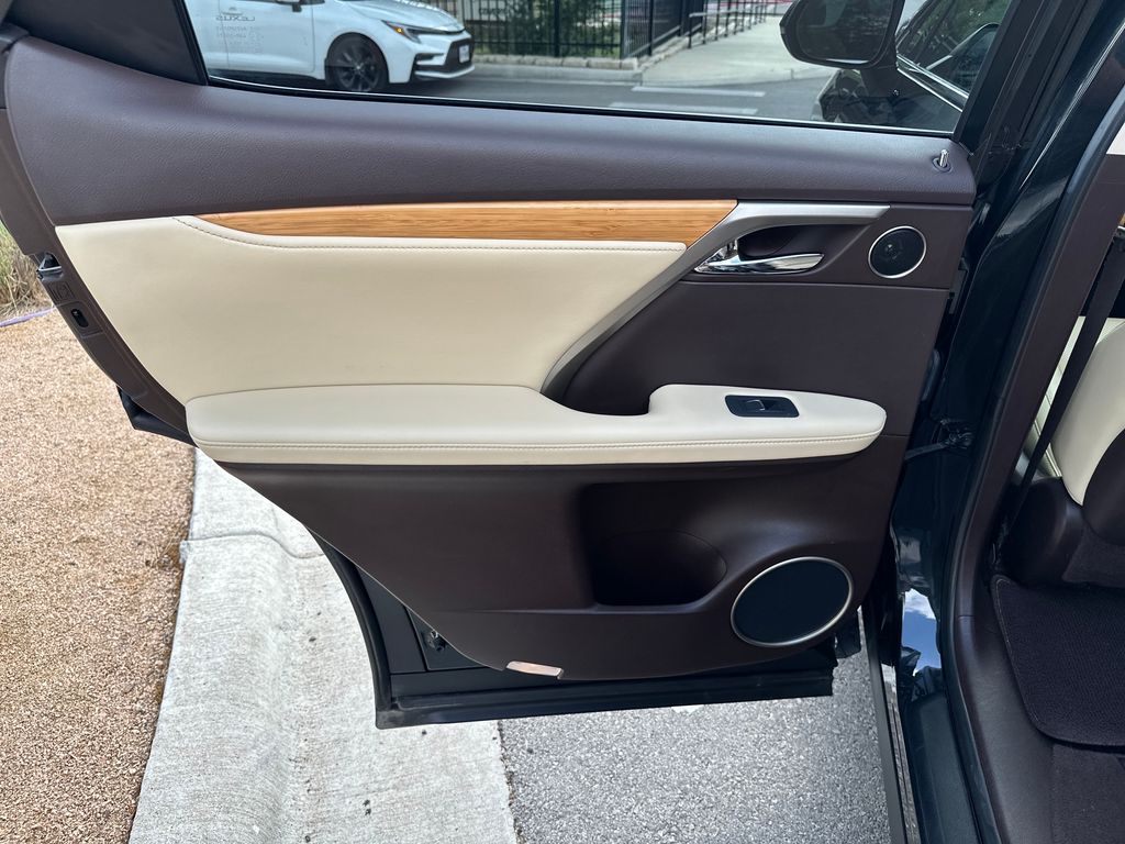 Used Car 2020 Lexus Rx  350l For Sale Under $35,000 In Austin, Texas