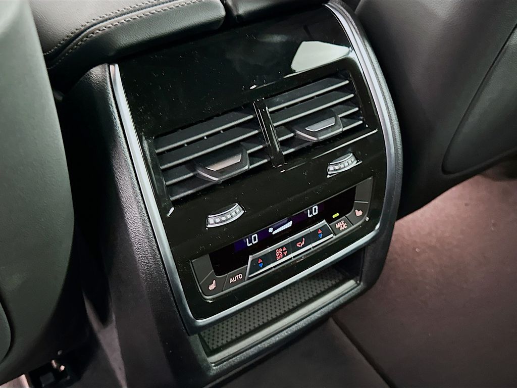 Thumbnail: 2026 BMW X5 - 18