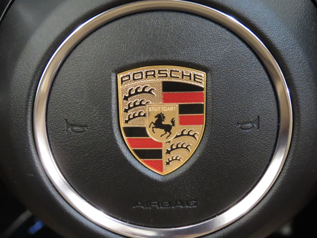 Thumbnail: 2024 Porsche Macan - 21