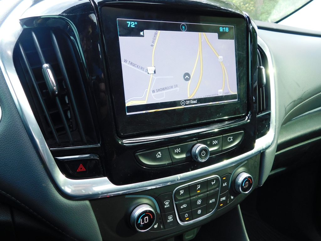 Thumbnail: 2018 Chevrolet Traverse - 11