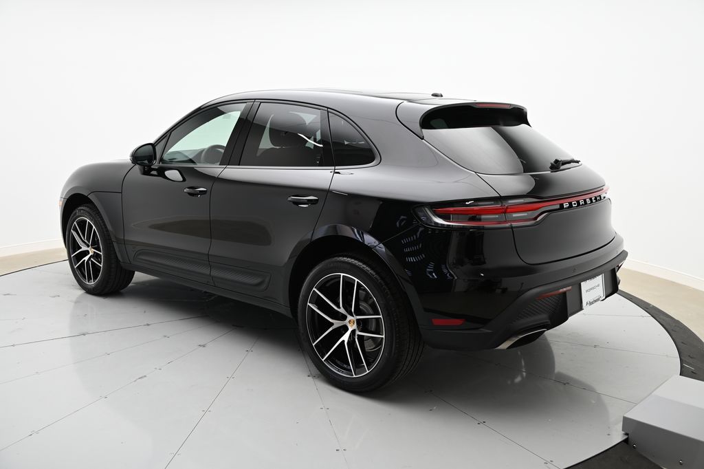 2024 Porsche Macan  3