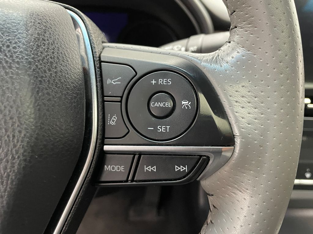 Thumbnail: 2019 Toyota Avalon - 23