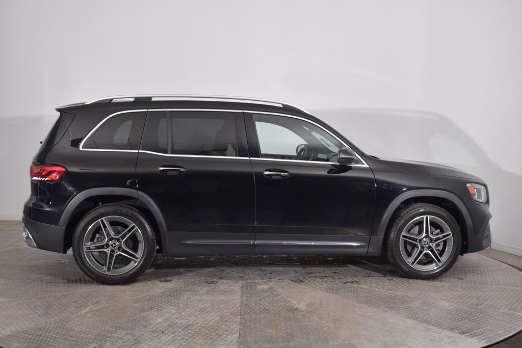 Thumbnail: 2022 Mercedes-Benz GLB - 8