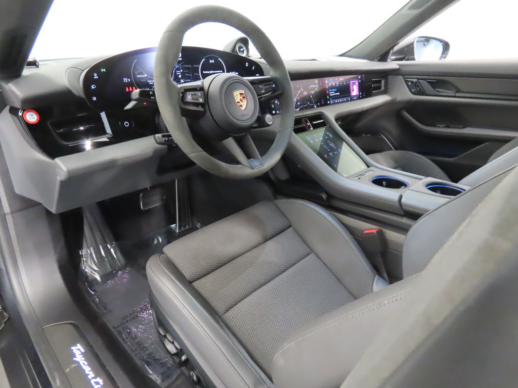 Thumbnail: 2020 Porsche Taycan - 4