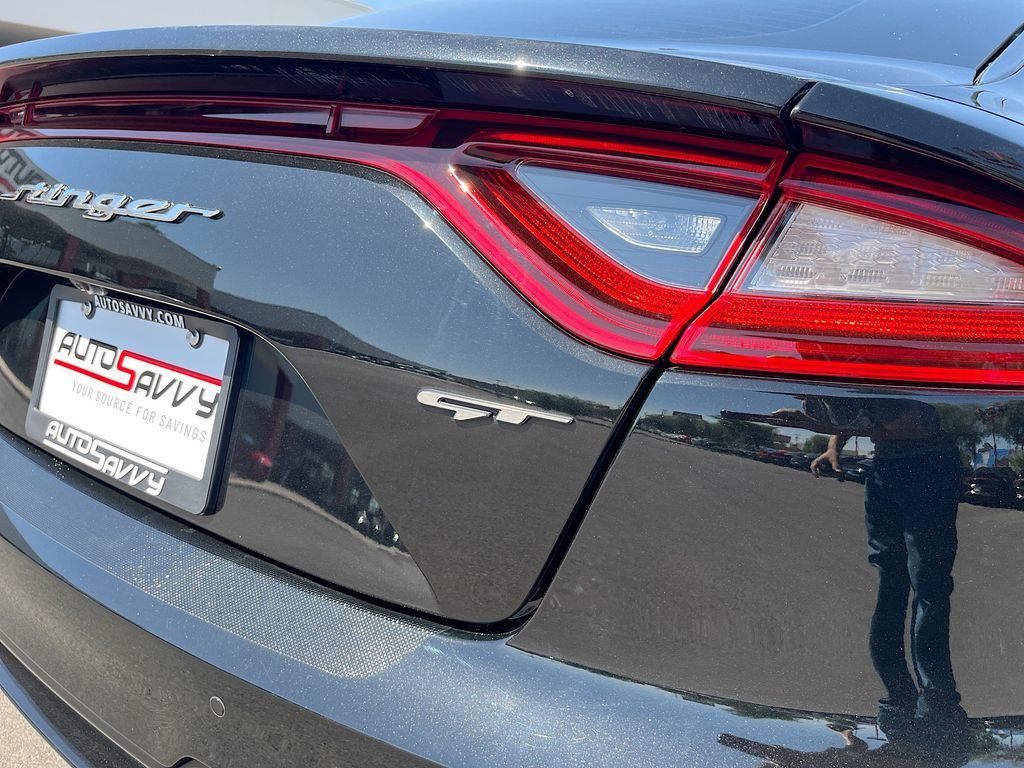 Used 2018 Black Kia GT1 image 36