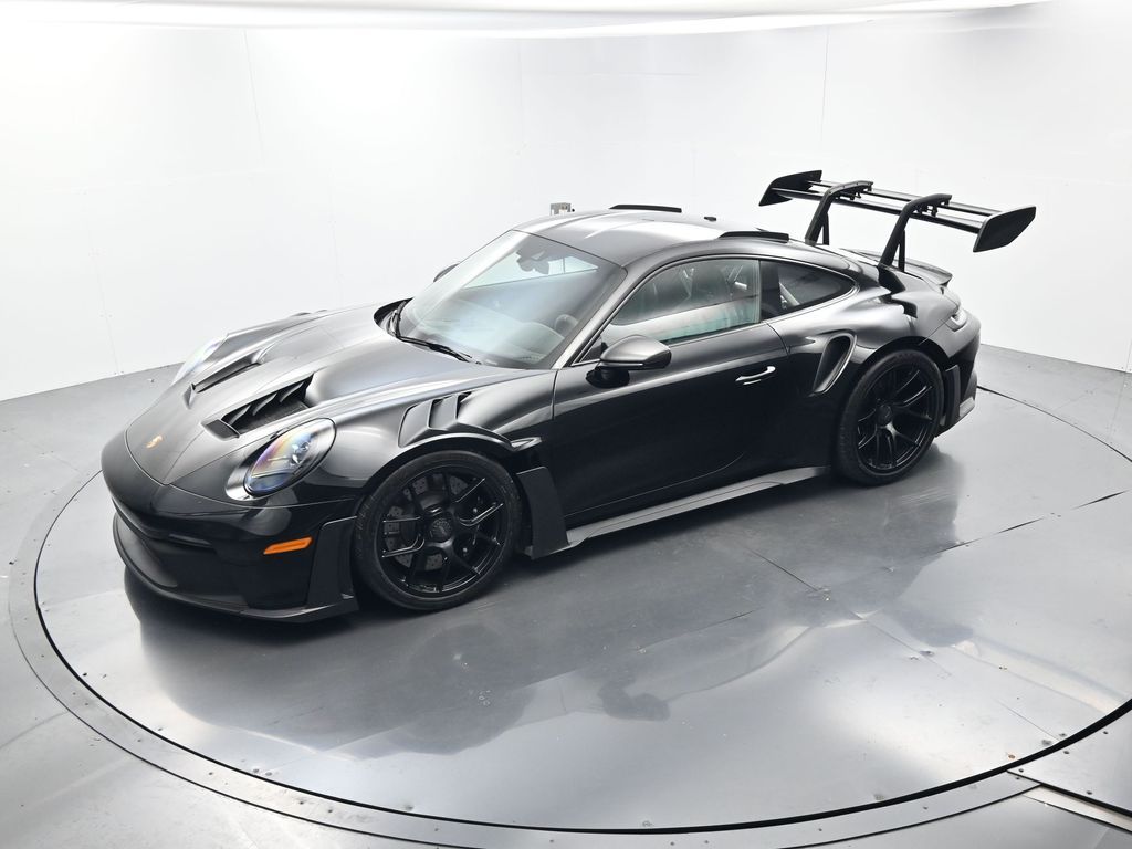 Used 2024  Porsche  image 38