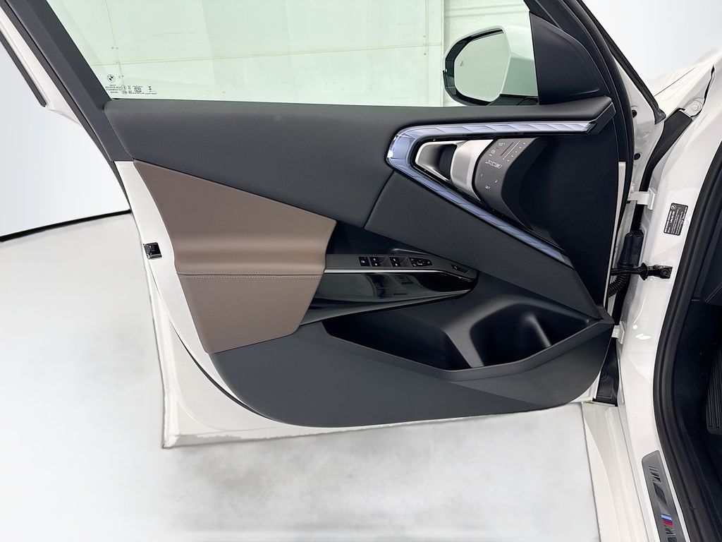 Thumbnail: 2026 BMW X3 - 23