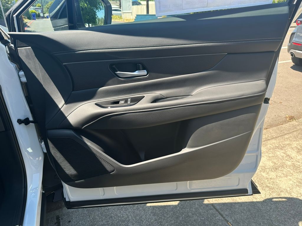 2025 Nissan Murano SV