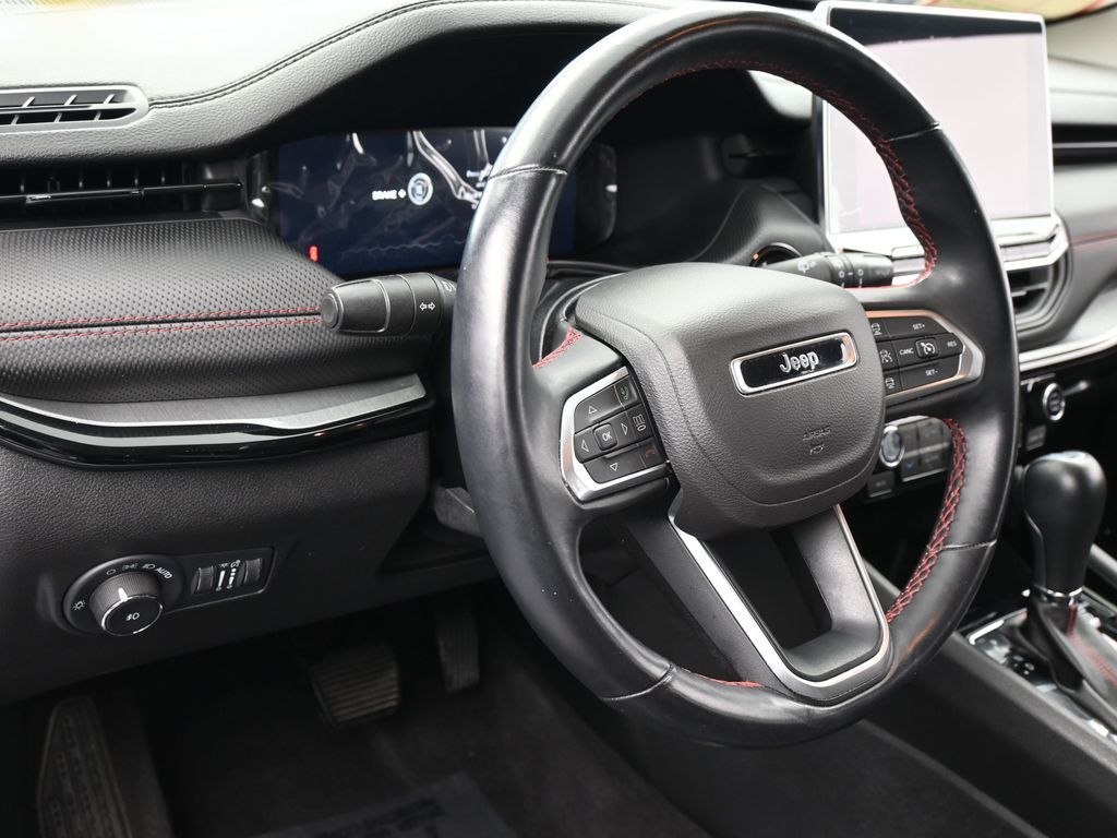Used 2022 Sting-Gray Clearcoat Jeep Trailhawk image 14