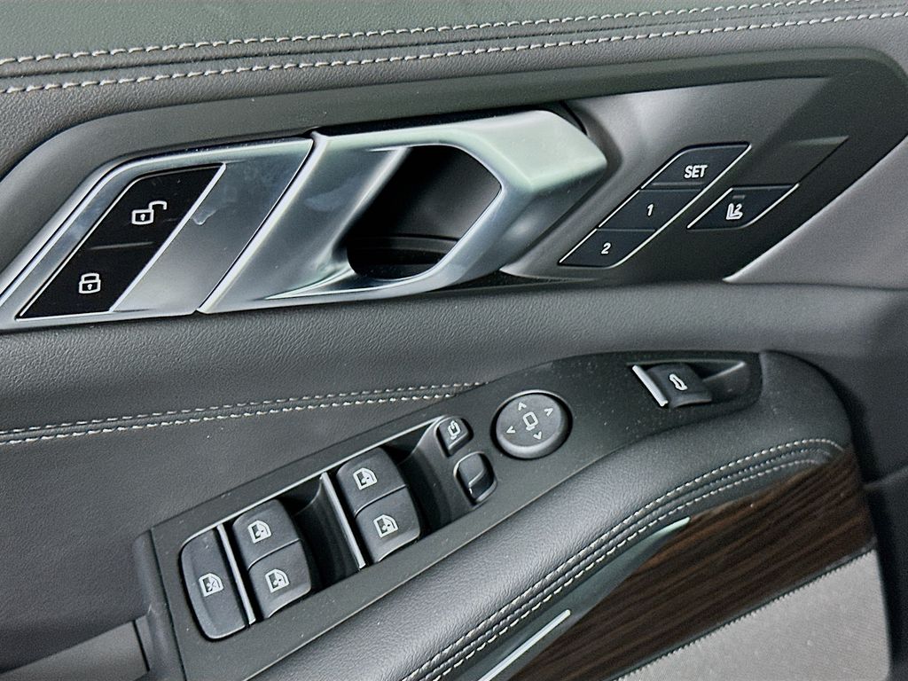 Thumbnail: 2026 BMW X5 - 20