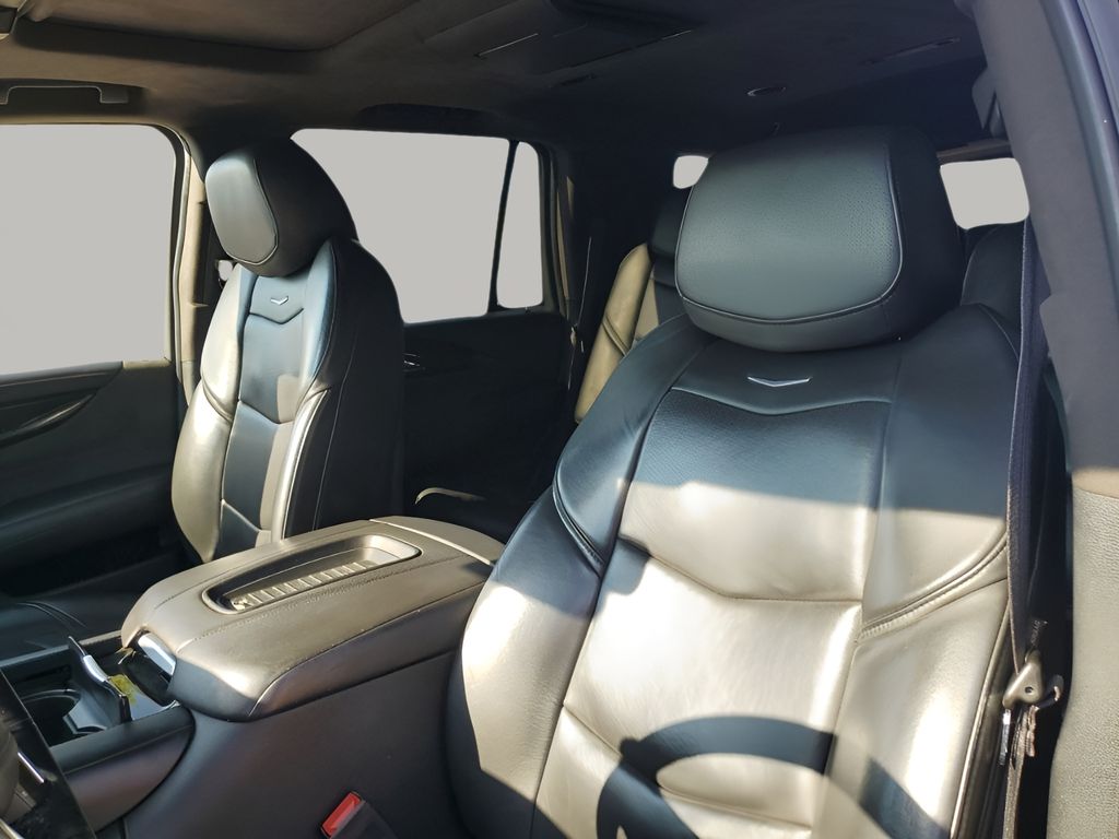 Used Car 2020 Cadillac Escalade  Platinum Edition For Sale Under $35,000 In Austin, Texas