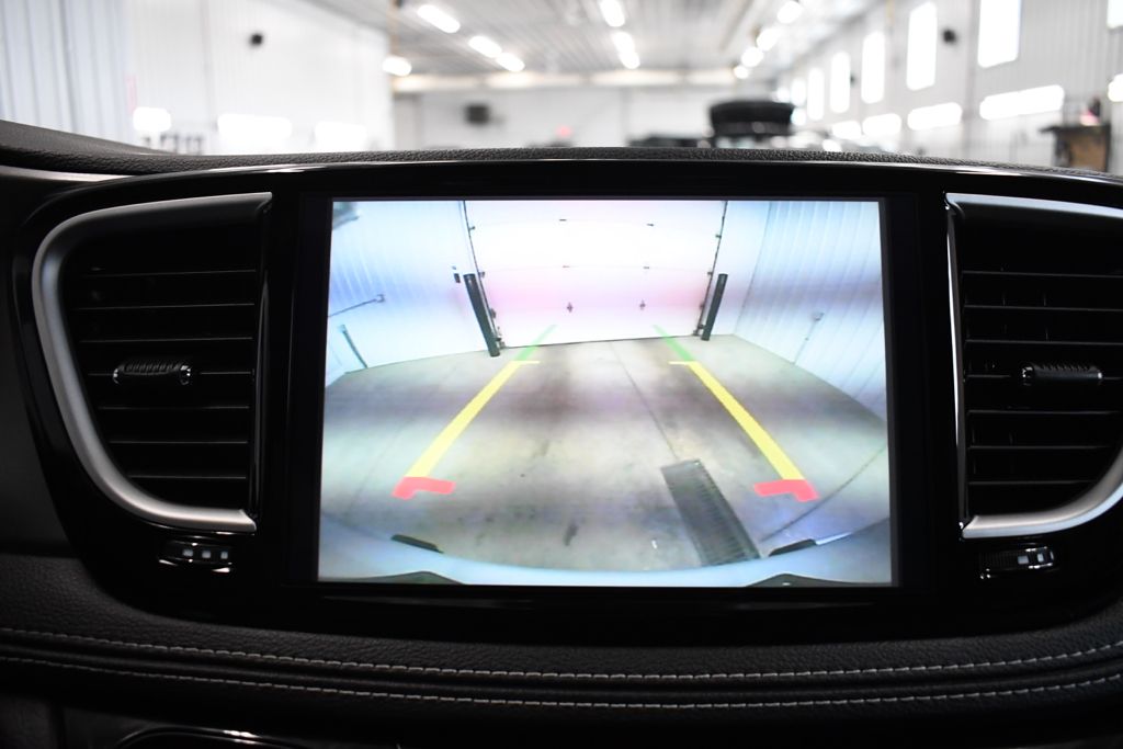 Used 2026 Silver Chrysler Select image 41