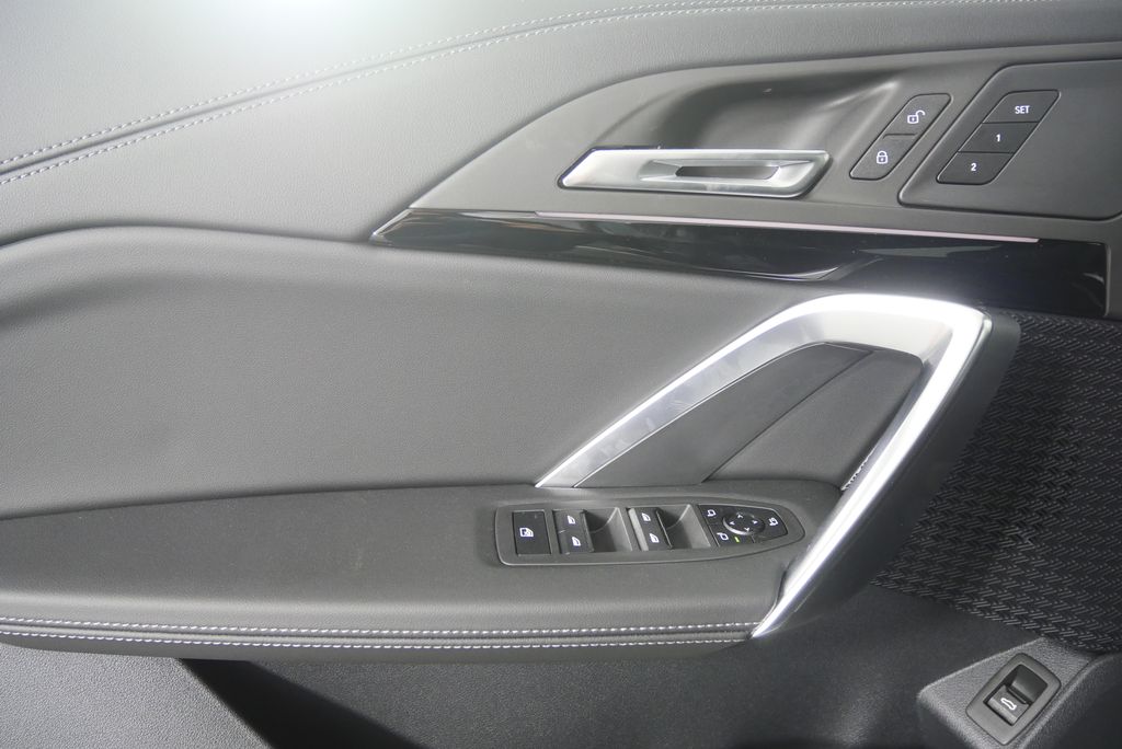 Thumbnail: 2026 BMW X1 - 8