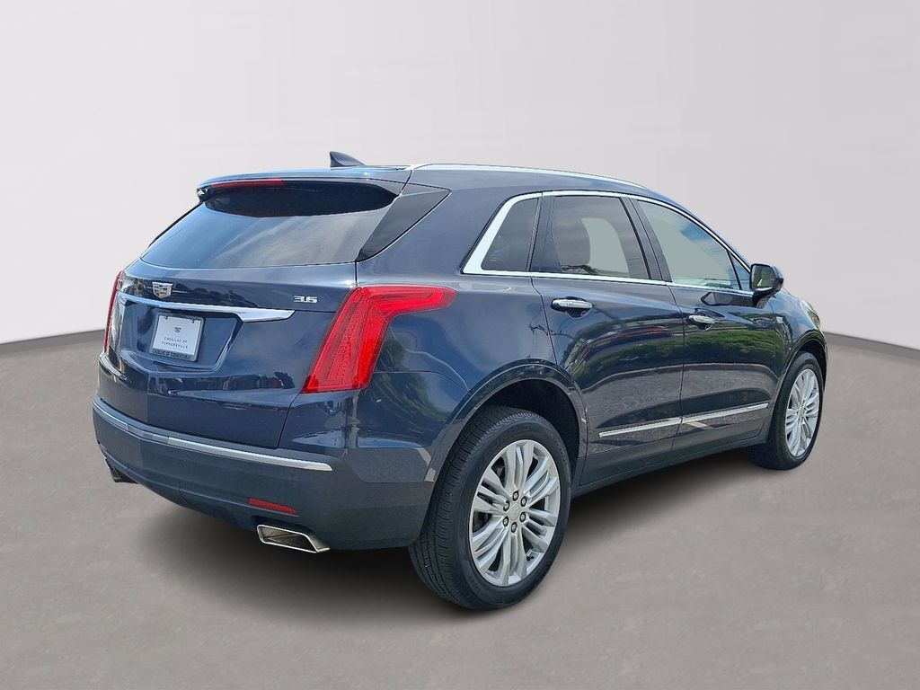 Thumbnail: 2019 Cadillac XT5 - 6