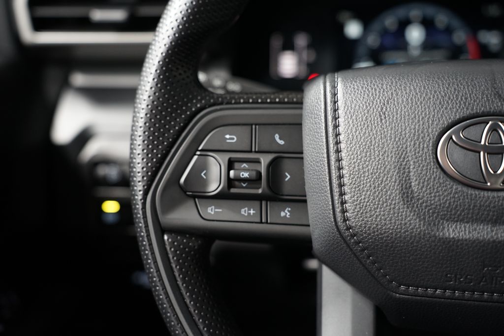 2025 Toyota Tacoma SR 14
