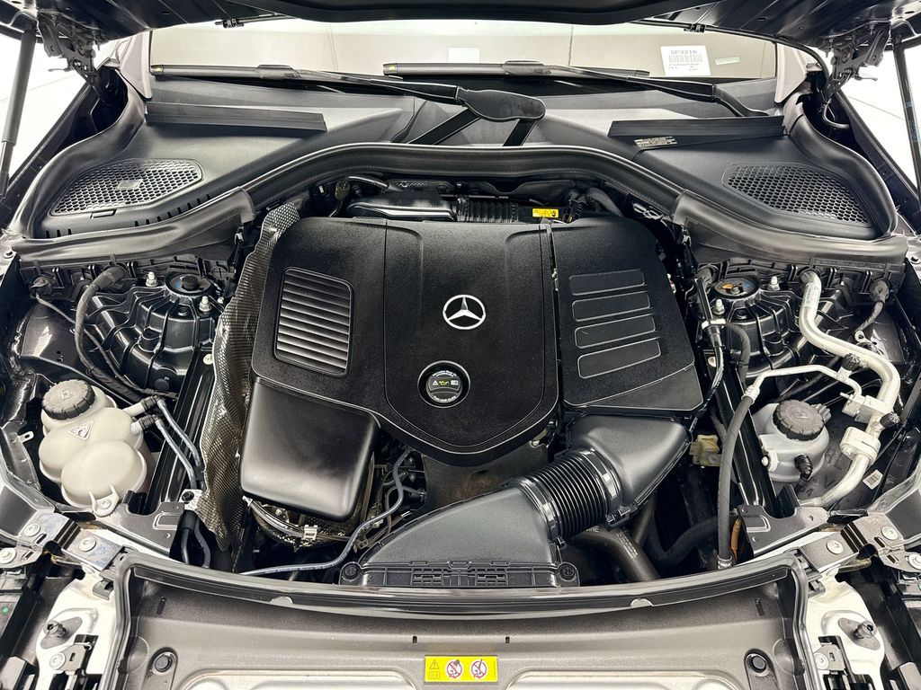 Thumbnail: 2023 Mercedes-Benz GLC - 28