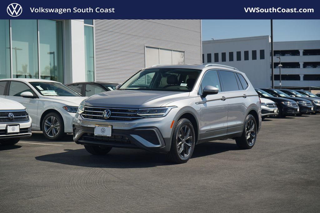 2024 Volkswagen Tiguan 2.0T SE 1