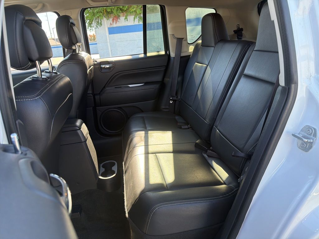 Thumbnail: 2016 Jeep Compass - 19