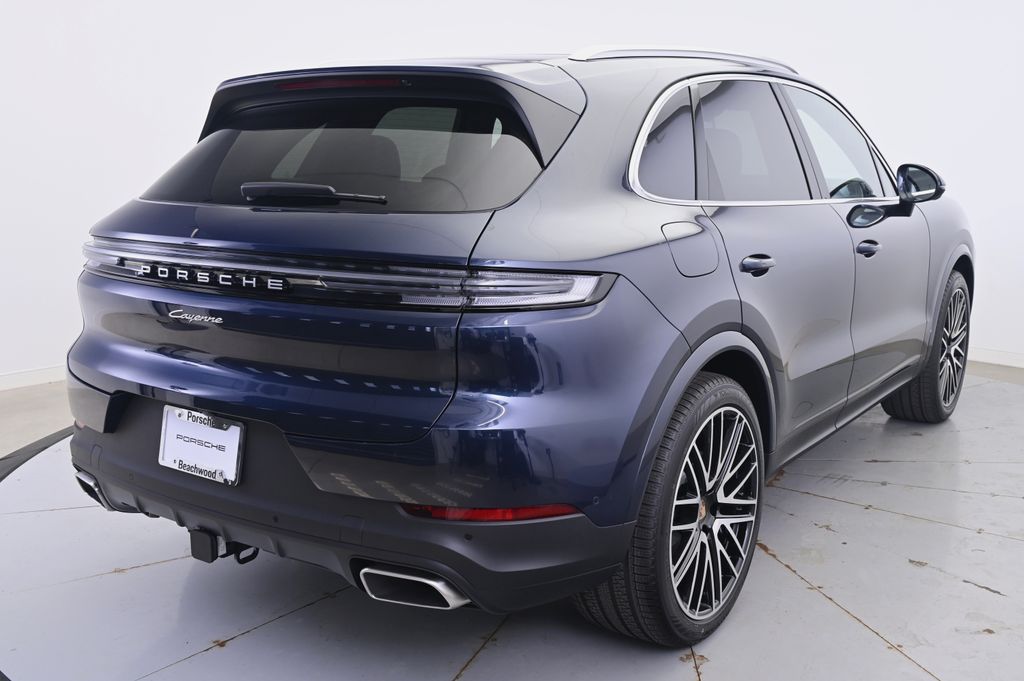 Thumbnail: 2026 Porsche Cayenne - 7