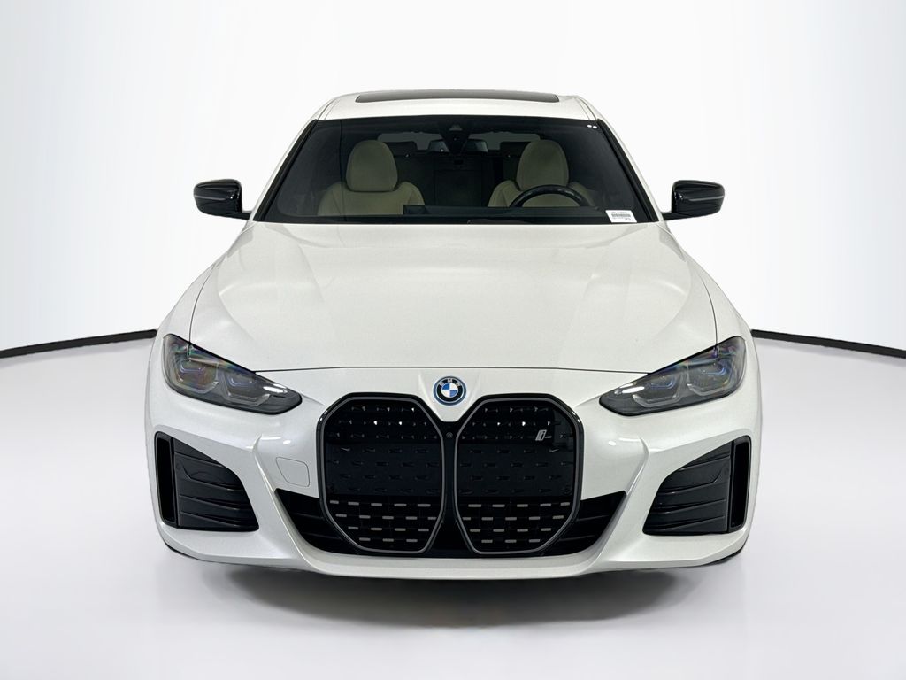 Thumbnail: 2023 BMW i4 - 2