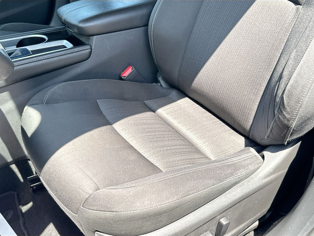 2023 Nissan Altima SV 18