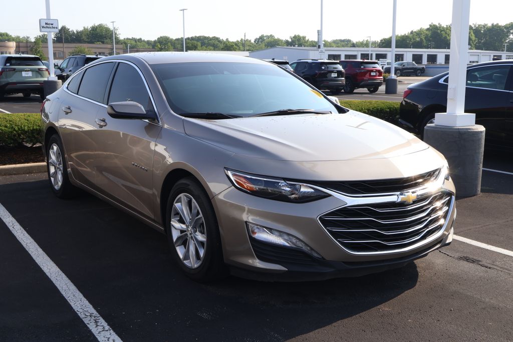 Thumbnail: 2023 Chevrolet Malibu - 3