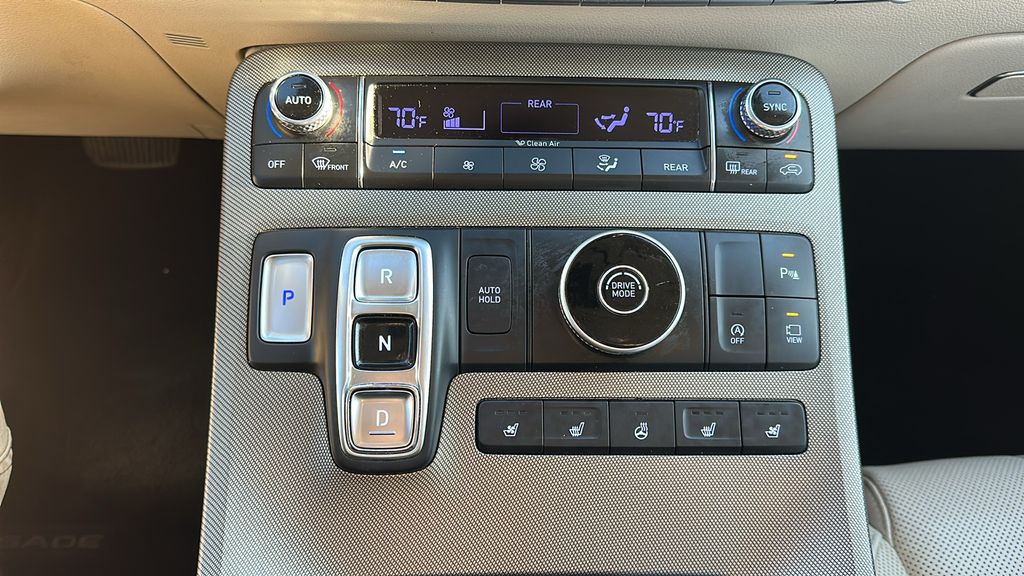 2020 Hyundai Palisade Limited White at Community Toyota