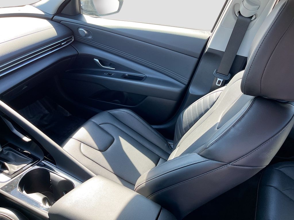 Used 2025 Gray Hyundai Limited image 23
